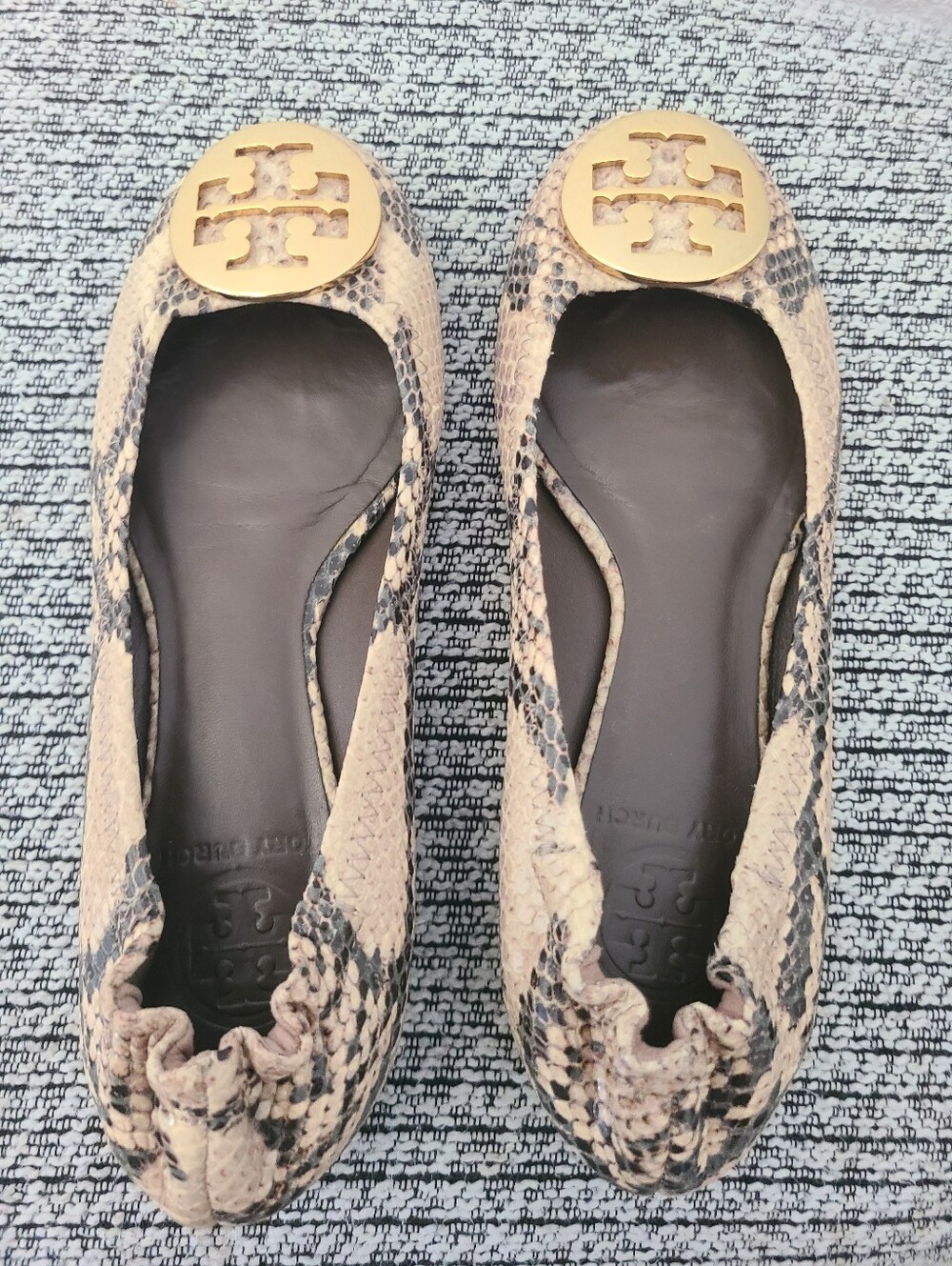 Tory Burch Ballet Flats Snakeskin- Embossed Leather W Gold Logo Medallion 5.5